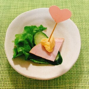 にんにくオリーブオイルで♡ズッキーニとハムのマリネ